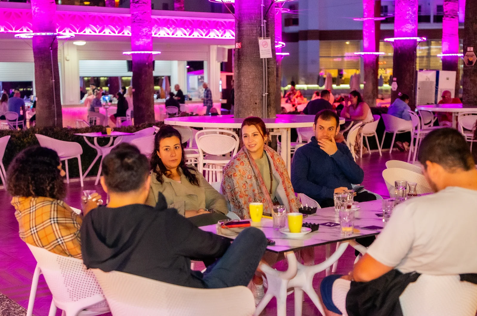 An evening gathering around the table at PowerBreak’25